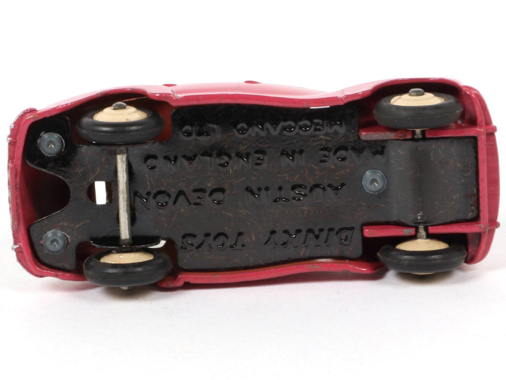 Lot 376 - DINKY TOYS (GB) (1)