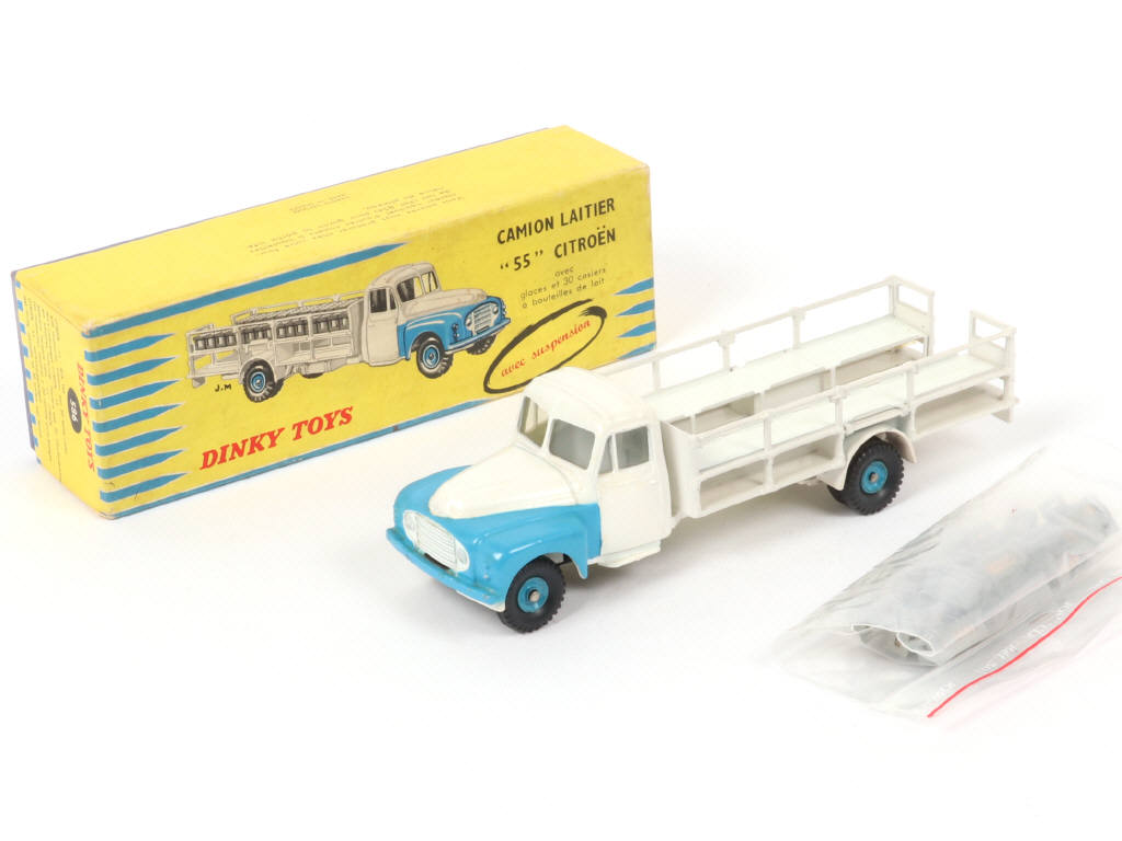 Lot 356 - DINKY TOYS (FRANCE) (1)