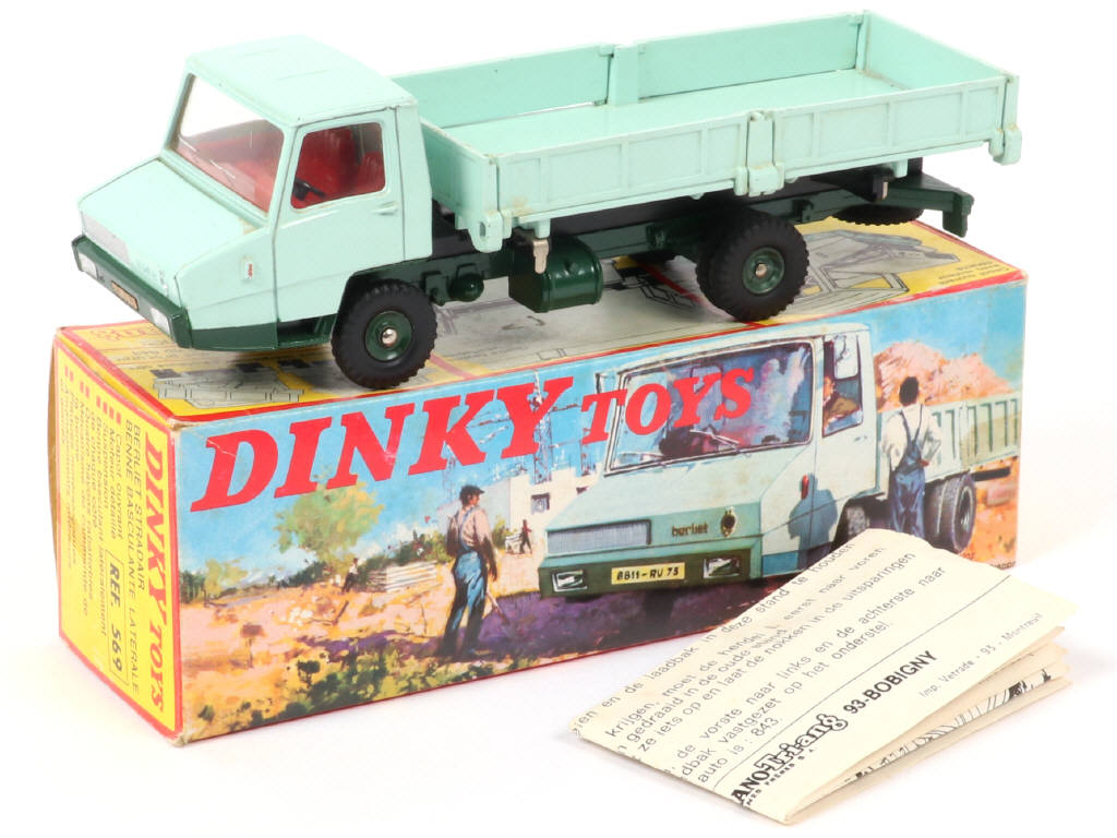 Lot 351 - DINKY TOYS (FRANCE) (1)