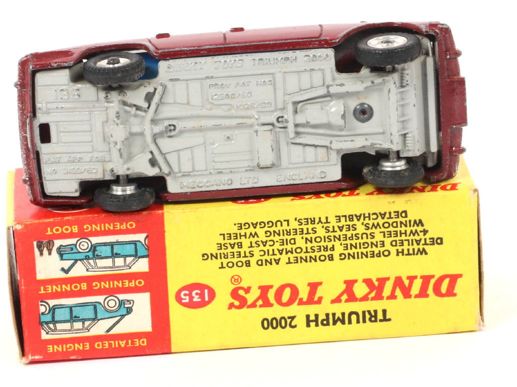 Lot 403 - DINKY TOYS (GB) (1)