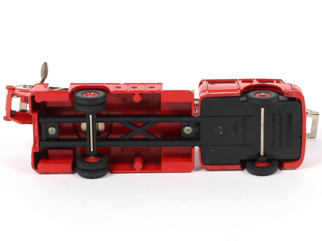 Lot 321 - DINKY TOYS (FRANCE) (1)