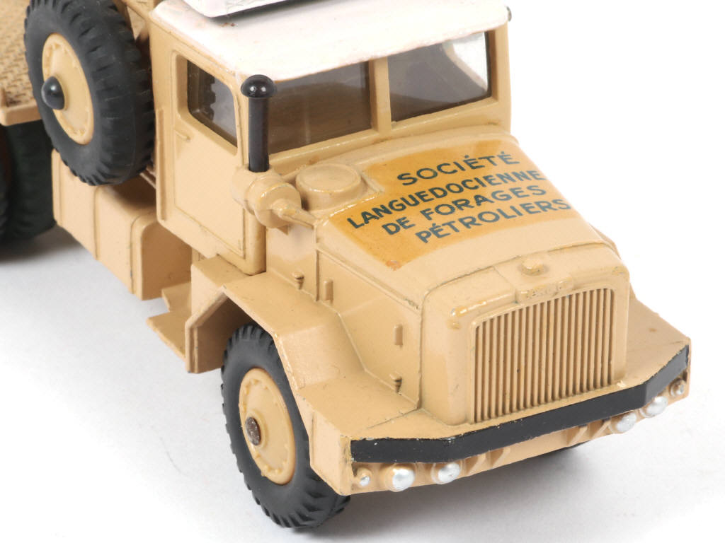 Lot 362 - DINKY TOYS (FRANCE) (1)