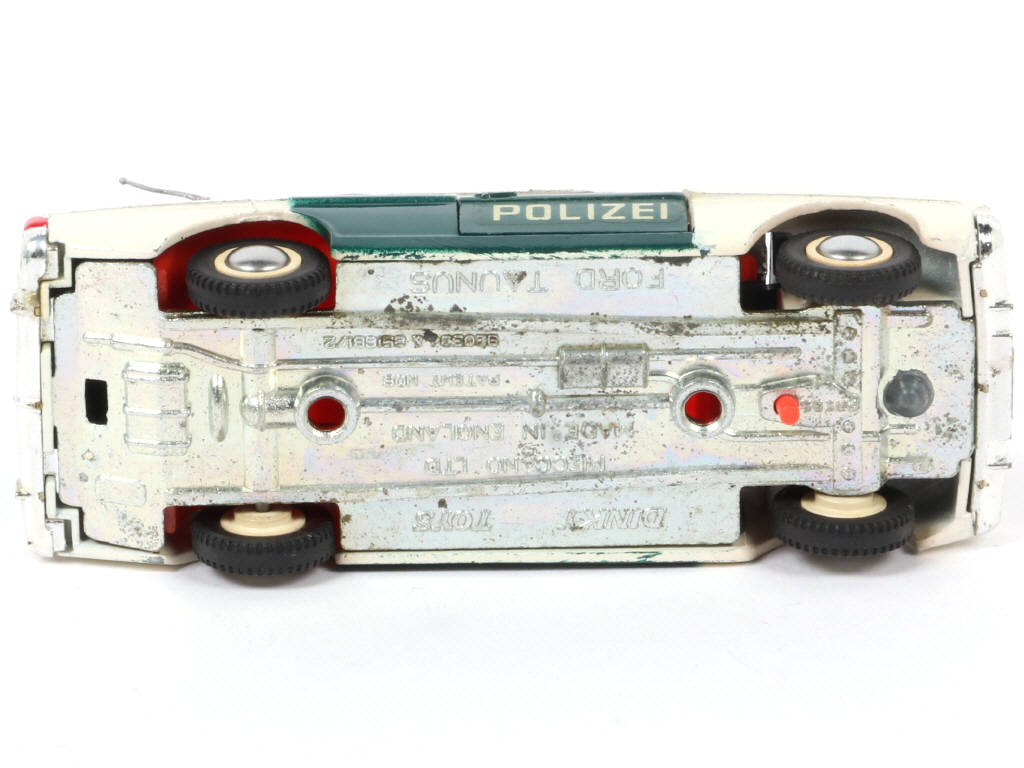 Lot 390 - DINKY TOYS (GB) (1)