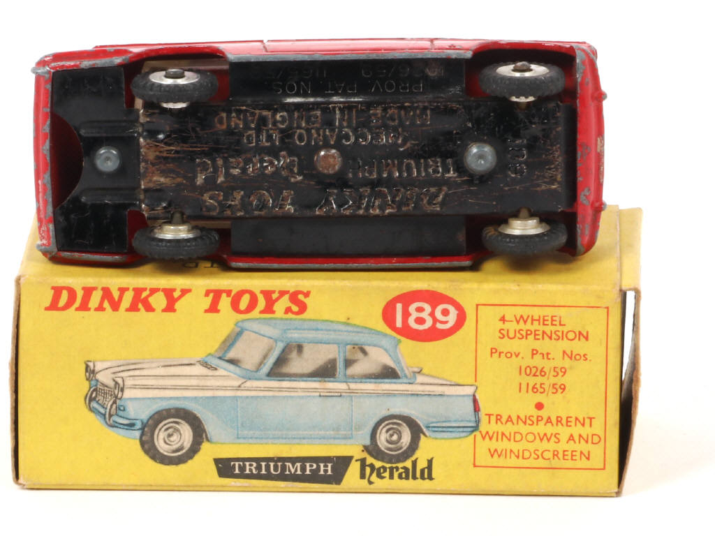 Lot 410 - DINKY TOYS (GB) (1)