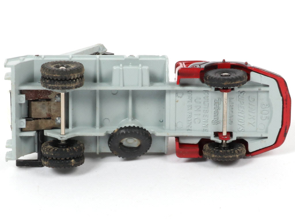 Lot 359 - DINKY TOYS (FRANCE) (1)