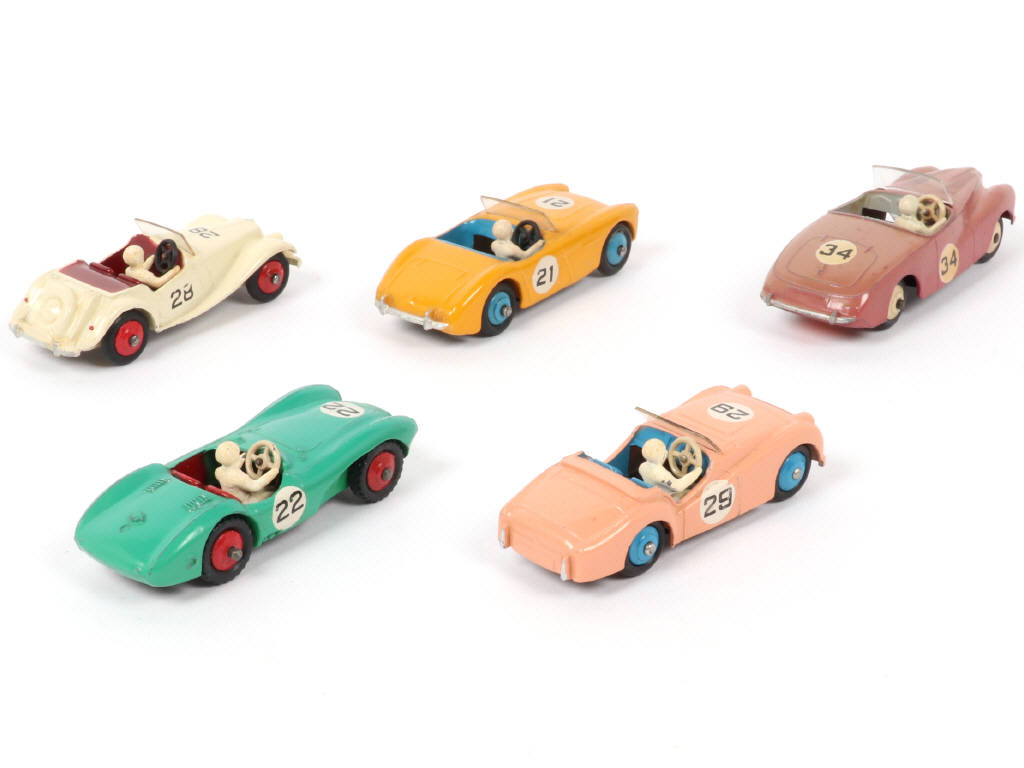 Lot 369 - DINKY TOYS (GB) (1)