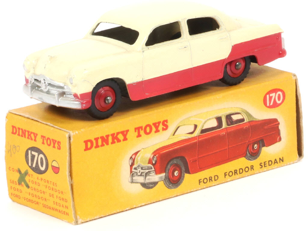 Lot 412 - DINKY TOYS (GB) (1)