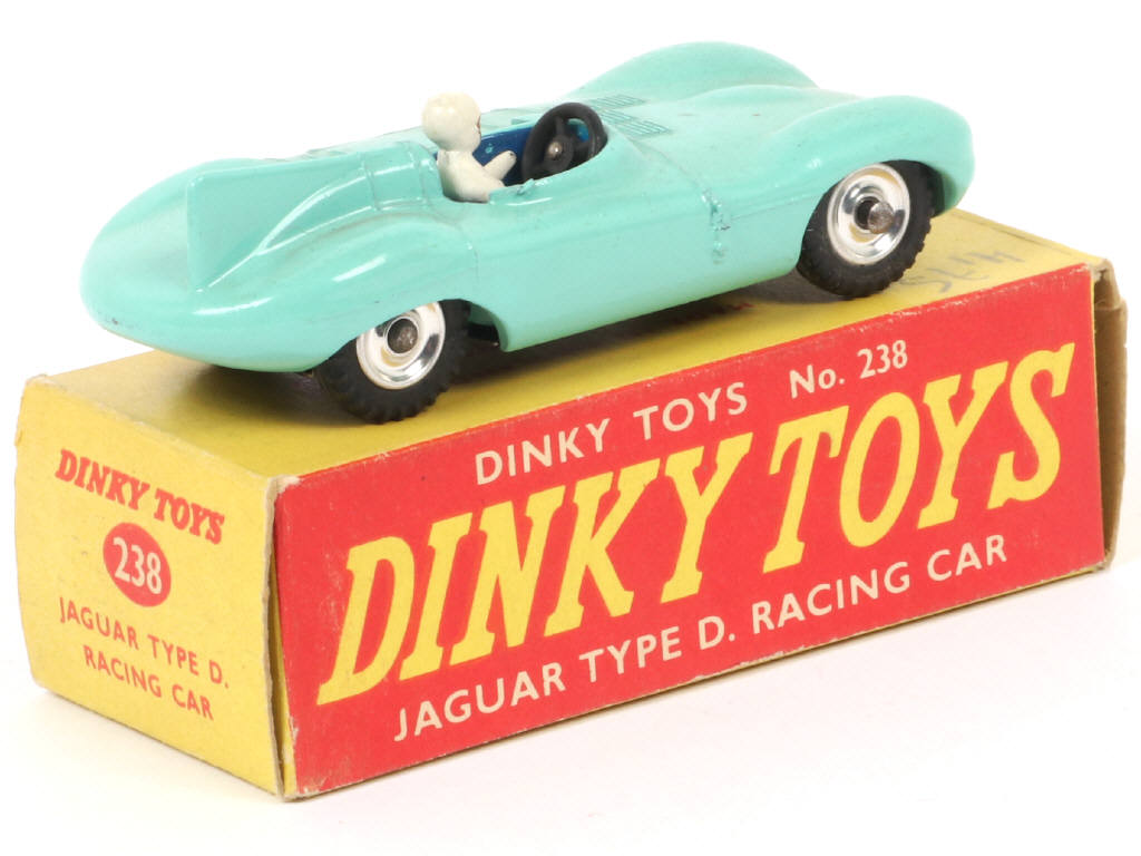 Lot 396 - DINKY TOYS (GB) (1)