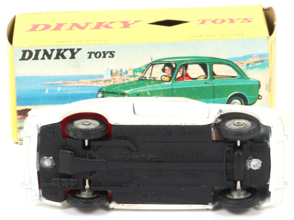 Lot 285 - DINKY TOYS (FRANCE) (1)