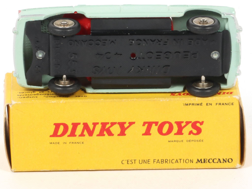 Lot 253 - DINKY TOYS (FRANCE) (1)