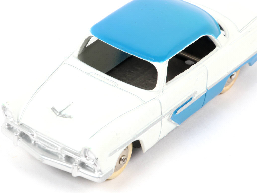 Lot 191 - DINKY TOYS (FRANCE) (1)