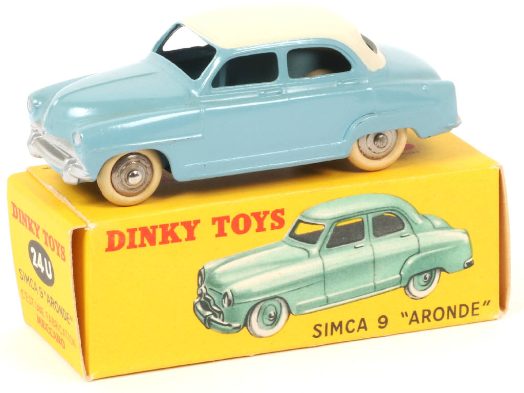 Lot 216 - DINKY TOYS (FRANCE) (1)