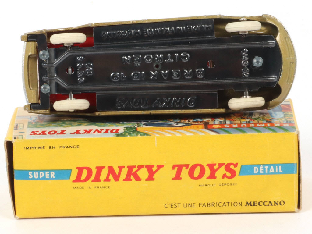 Lot 185 - DINKY TOYS (FRANCE) (1)