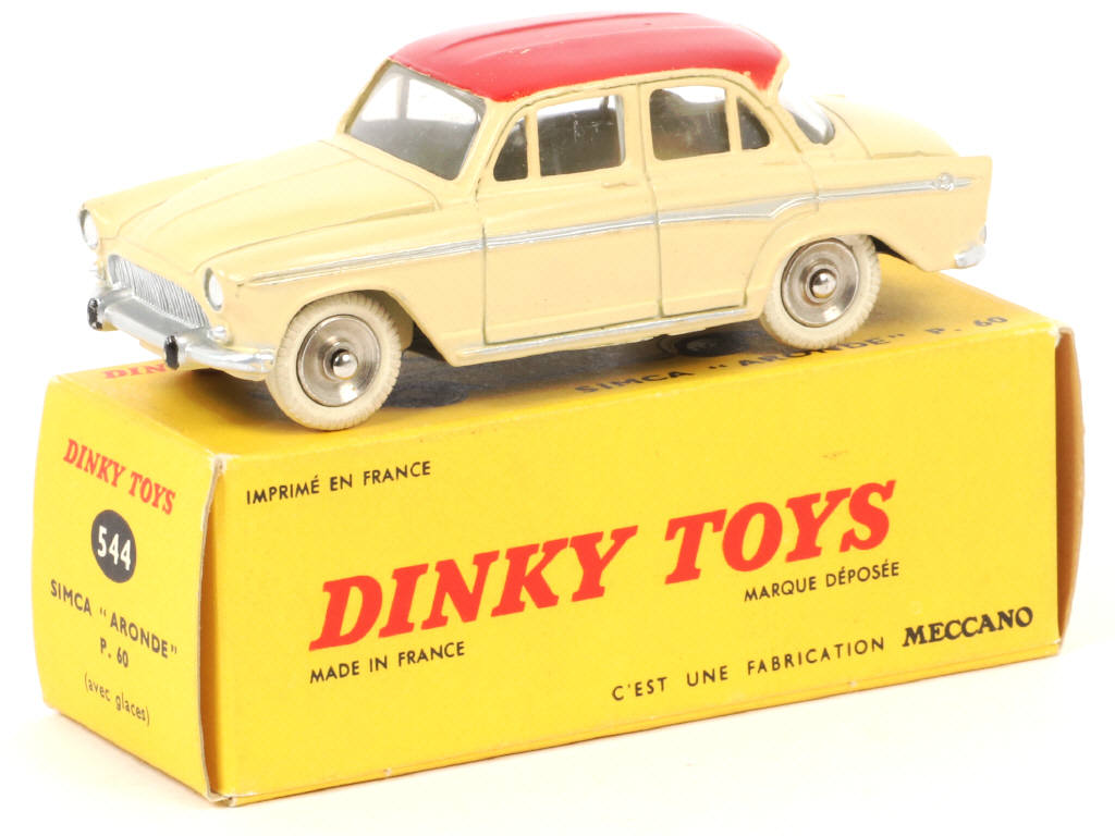 Lot 267 - DINKY TOYS (FRANCE) (1)