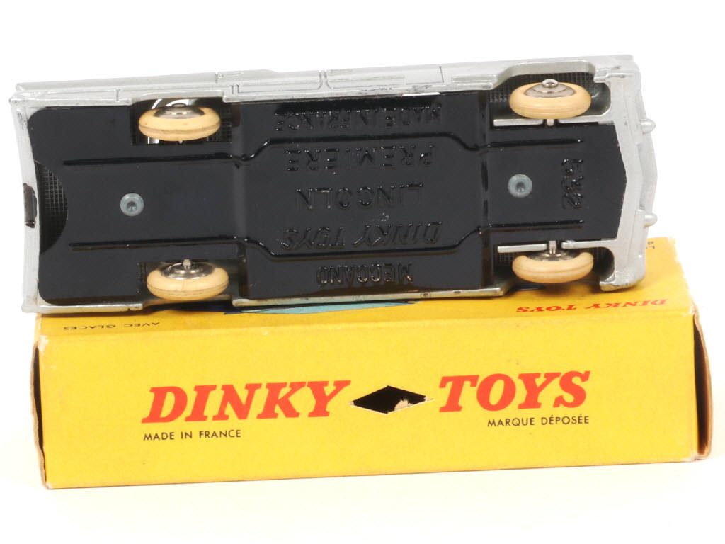 Lot 300 - DINKY TOYS (FRANCE) (1)