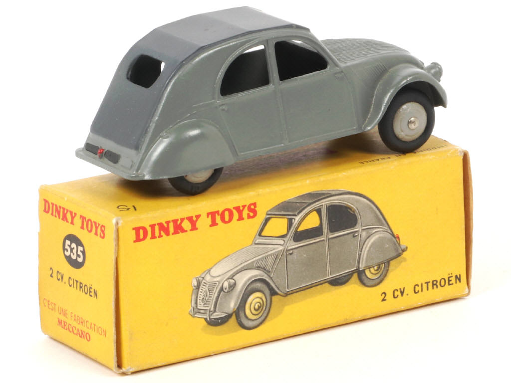 Lot 206 - DINKY TOYS (FRANCE) (1)
