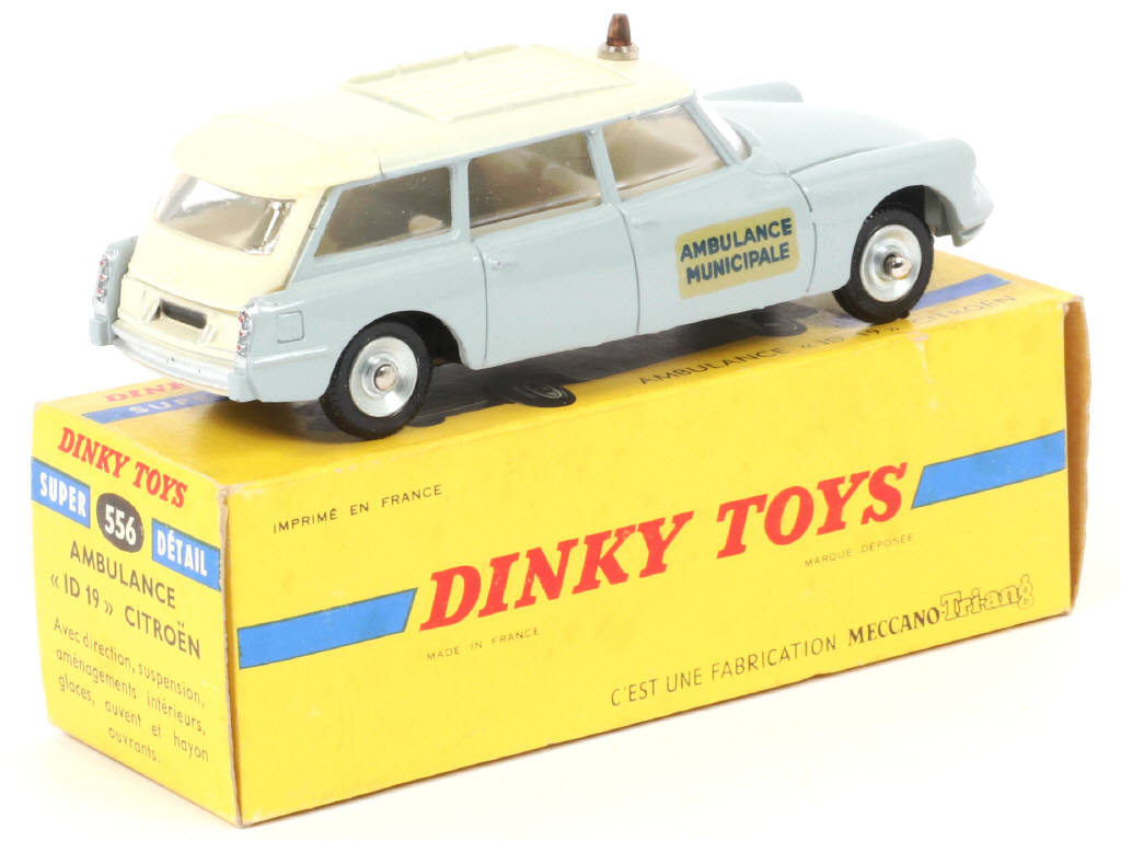 Lot 187 - DINKY TOYS (FRANCE) (1)