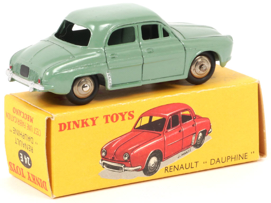 Lot 194 - DINKY TOYS (FRANCE) (1)