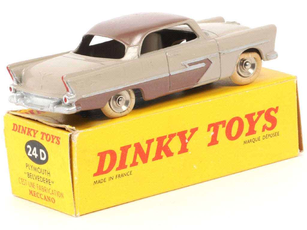 Lot 193 - DINKY TOYS (FRANCE) (1)