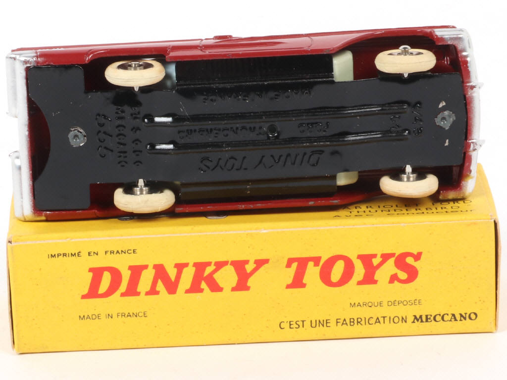 Lot 298 - DINKY TOYS (FRANCE) (1)
