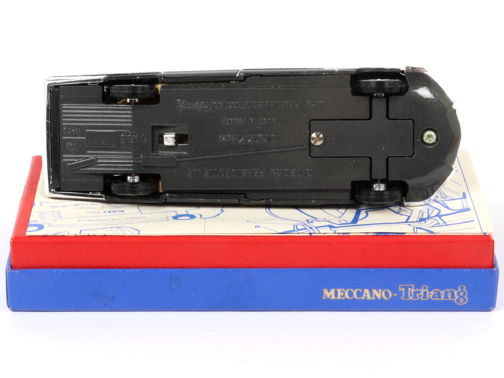 Lot 190 - DINKY TOYS (FRANCE) (1)