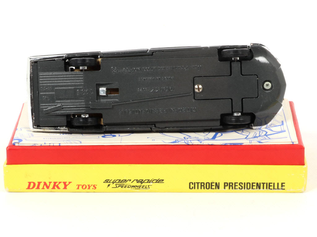 Lot 189 - DINKY TOYS (FRANCE) (1)