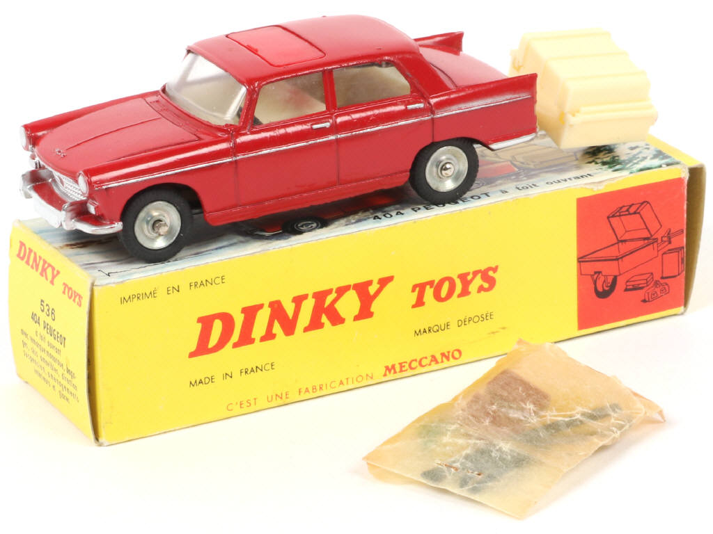 Lot 256 - DINKY TOYS (FRANCE) (1)