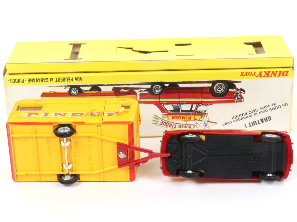 Lot 257 - DINKY TOYS (FRANCE) (1)