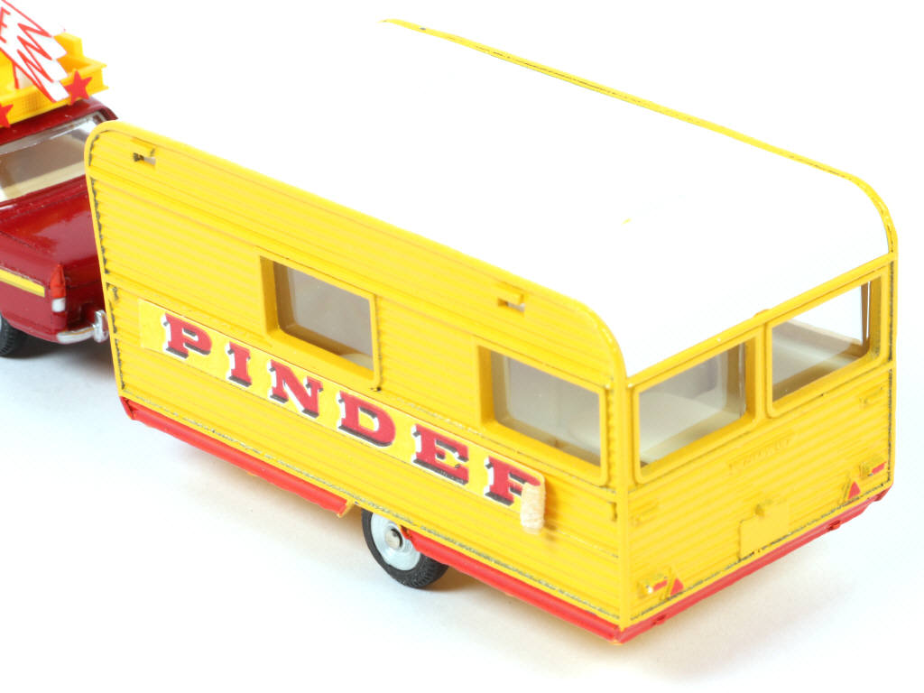 Lot 257 - DINKY TOYS (FRANCE) (1)