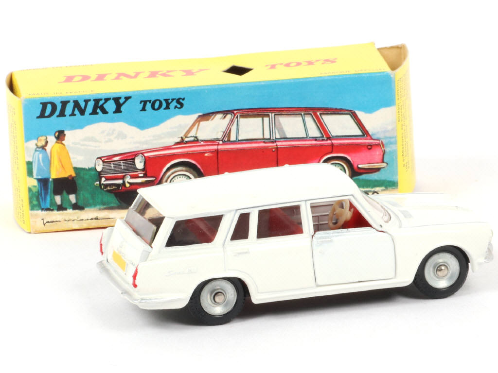Lot 272 - DINKY TOYS (FRANCE) (1)