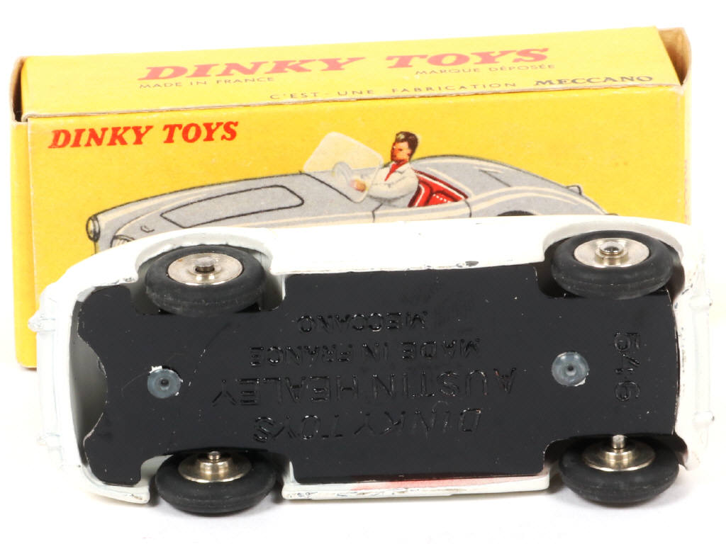 Lot 243 - DINKY TOYS (FRANCE) (1)