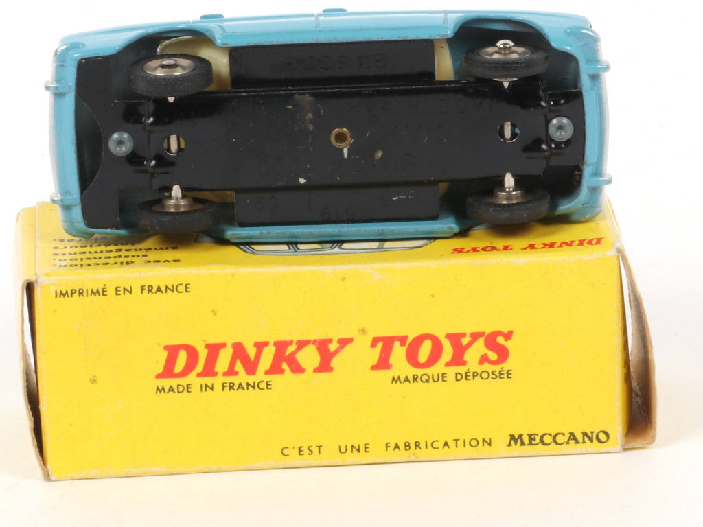Lot 269 - DINKY TOYS (FRANCE) (1)