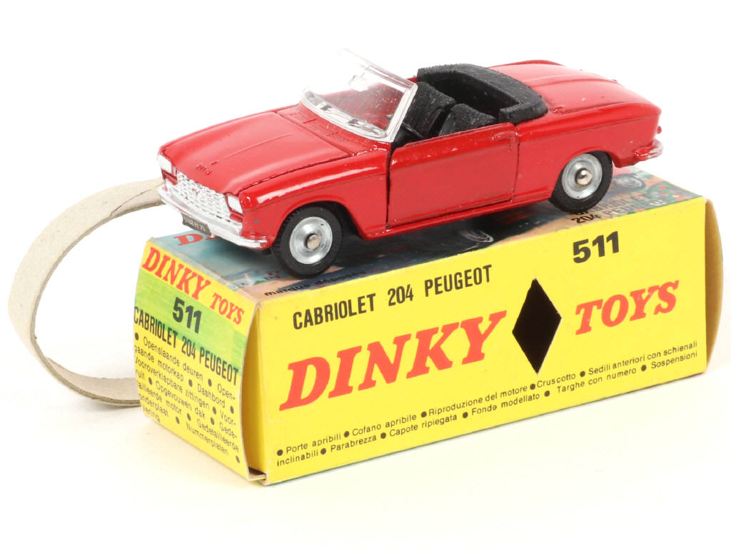 Lot 260 - DINKY TOYS (FRANCE) (1)