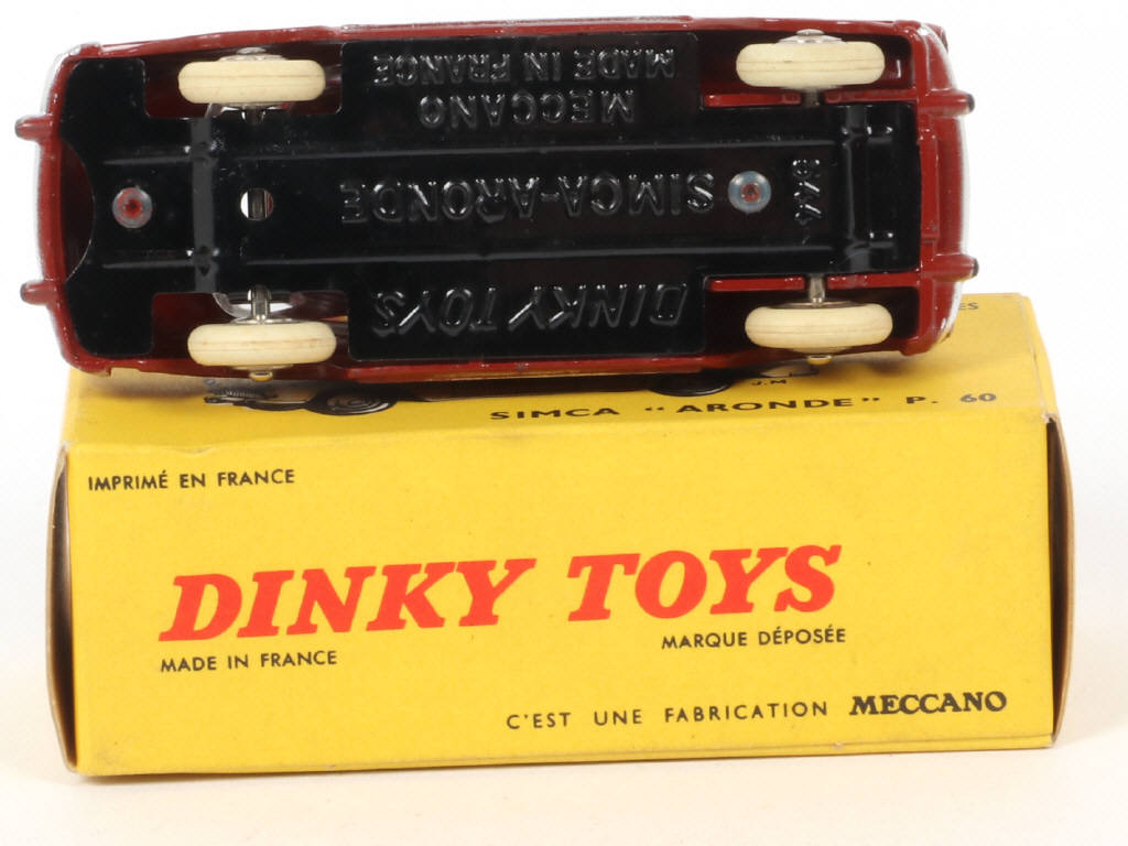 Lot 266 - DINKY TOYS (FRANCE) (1)
