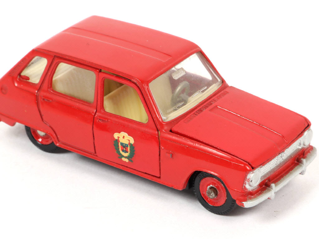 Lot 275 - DINKY TOYS (FRANCE) (1)