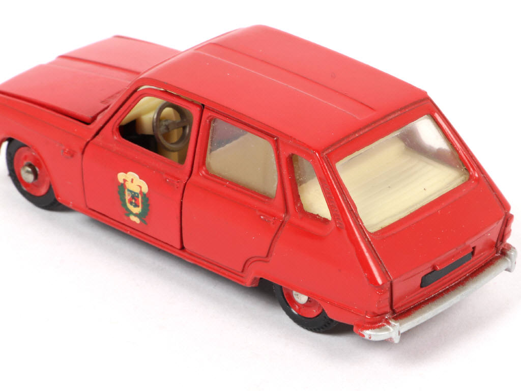 Lot 275 - DINKY TOYS (FRANCE) (1)