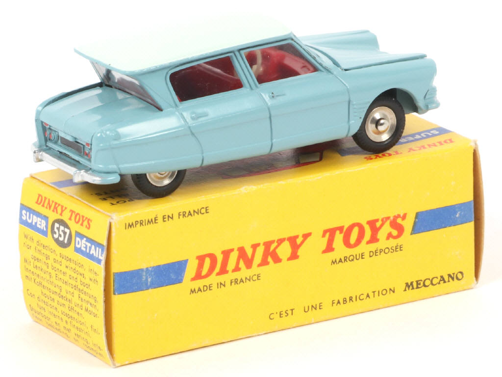 Lot 252 - DINKY TOYS (FRANCE) (1)