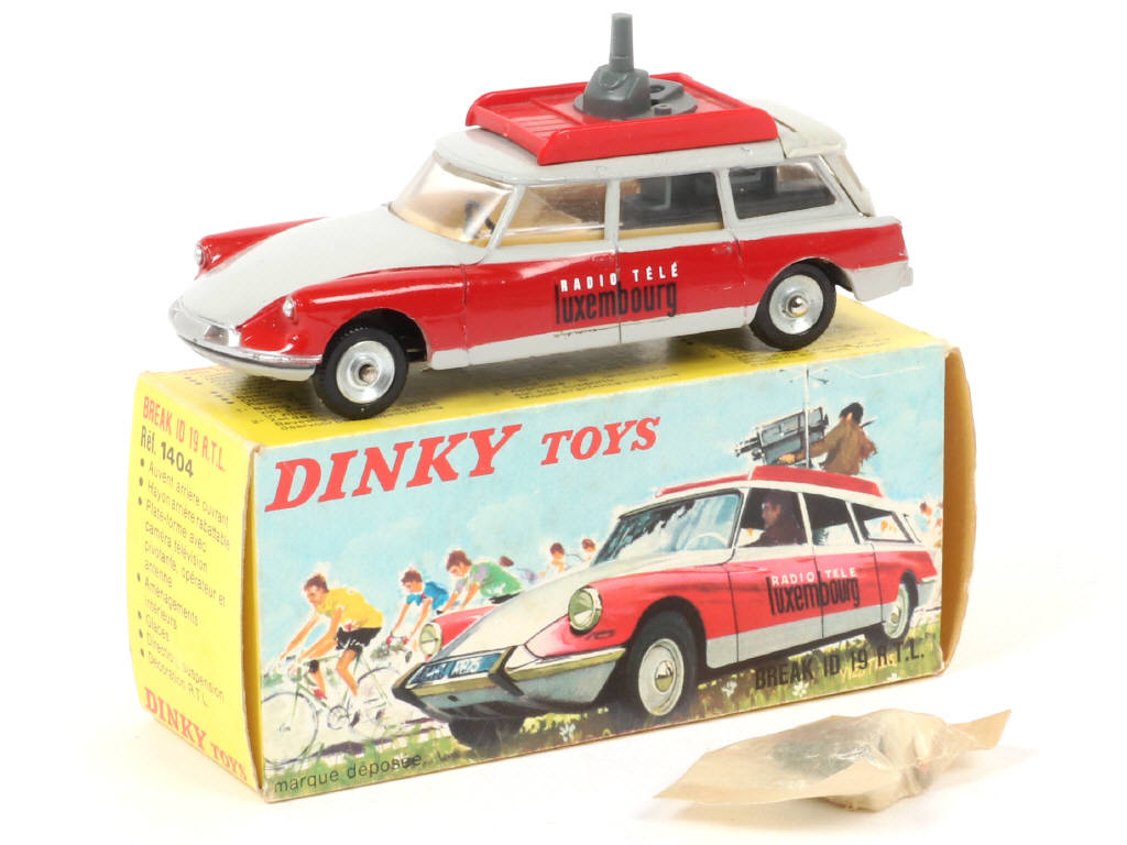 Lot 184 - DINKY TOYS (FRANCE) (1)