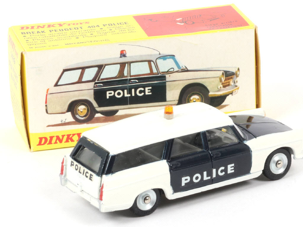 Lot 255 - DINKY TOYS (FRANCE) (1)