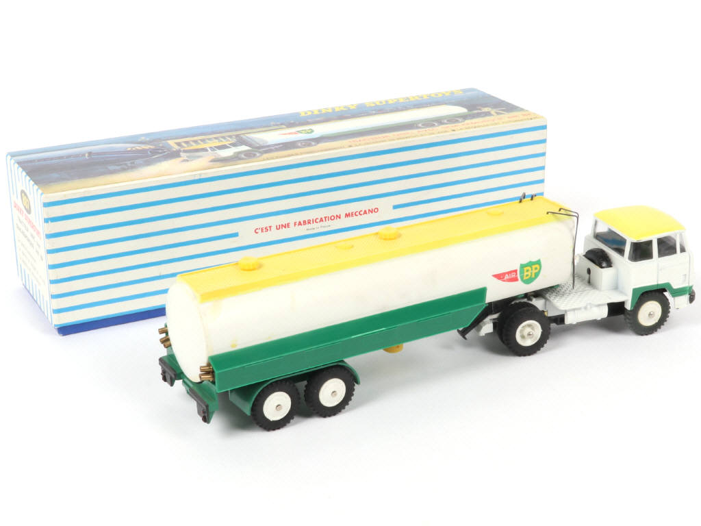 Lot 360 - DINKY TOYS (FRANCE) (1)