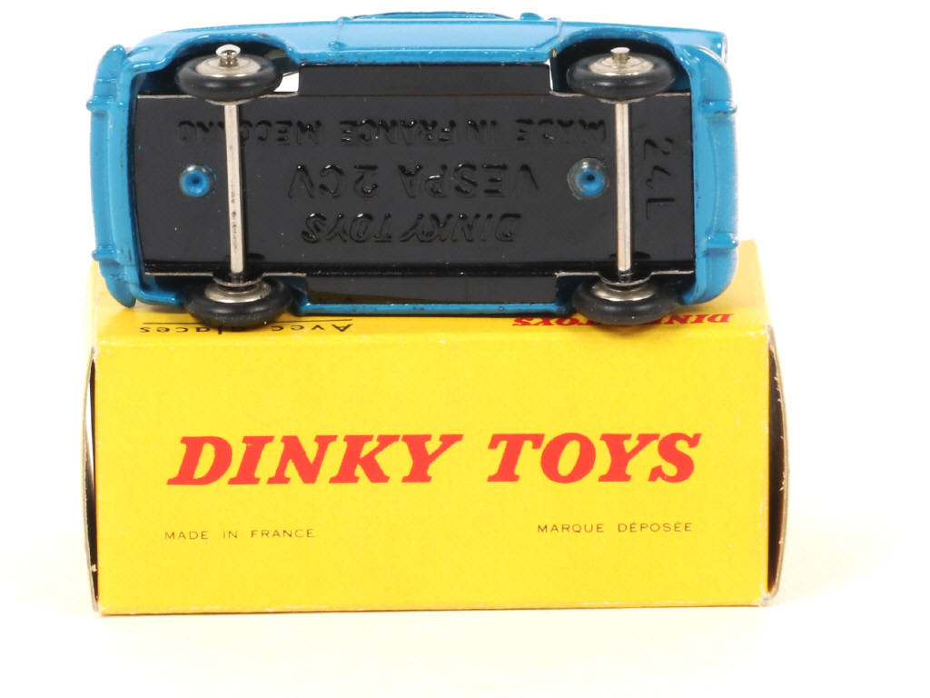 Lot 200 - DINKY TOYS (FRANCE) (1)