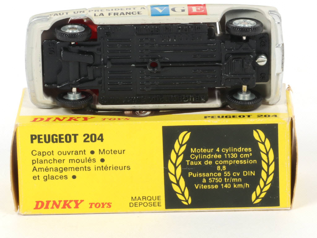 Lot 265 - DINKY TOYS (FRANCE) (1)