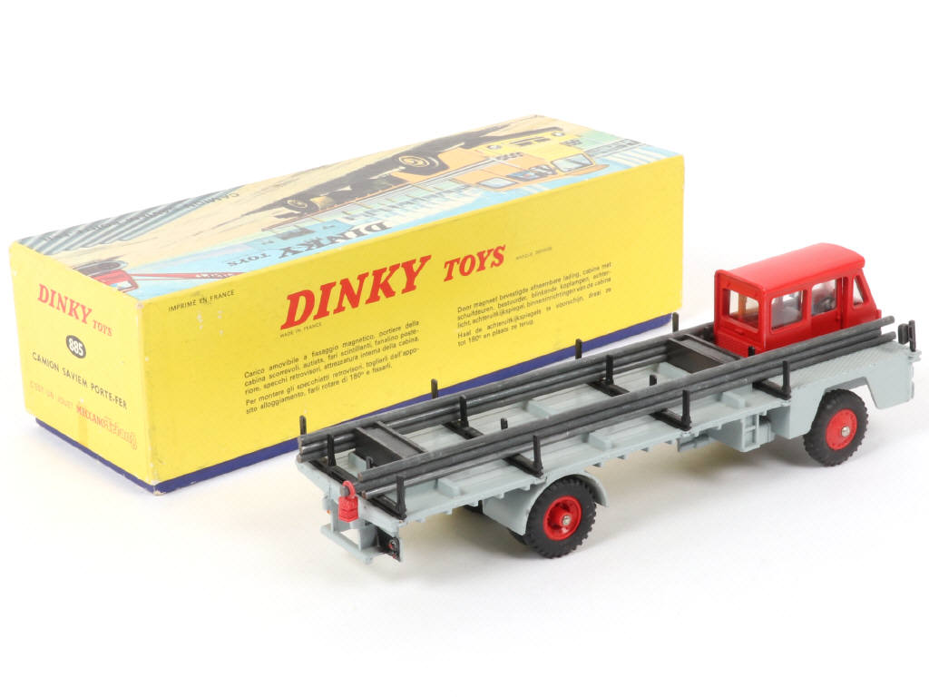 Lot 357 - DINKY TOYS (FRANCE) (1)