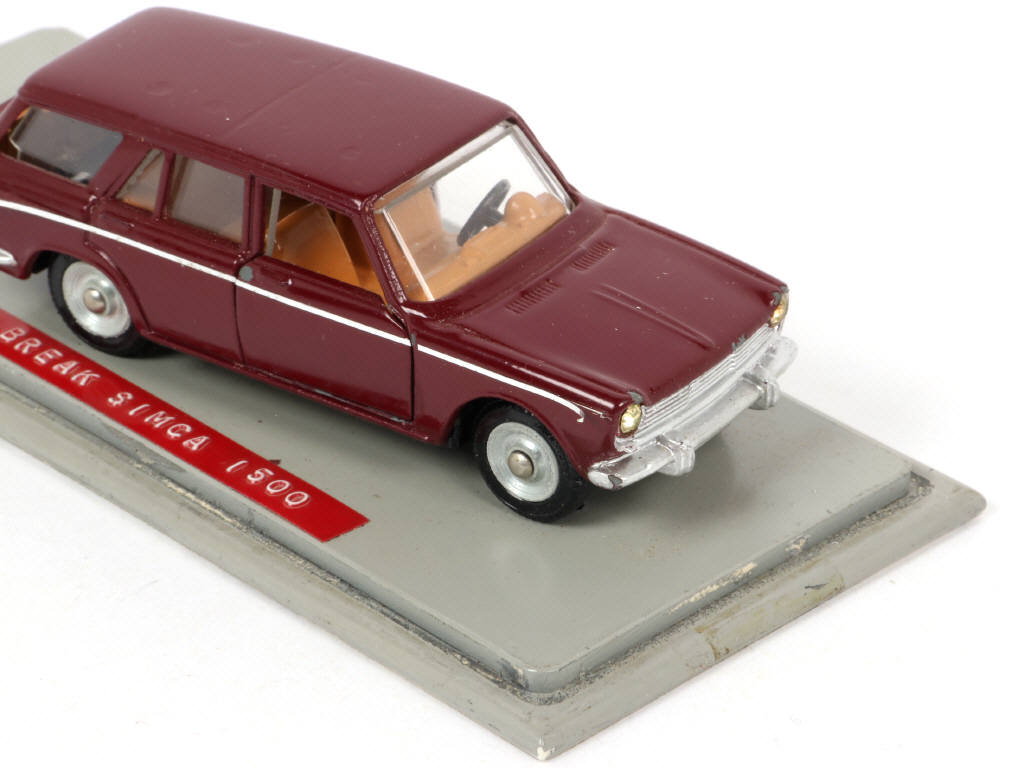 Lot 168 - DINKY TOYS (FRANCE) (1)