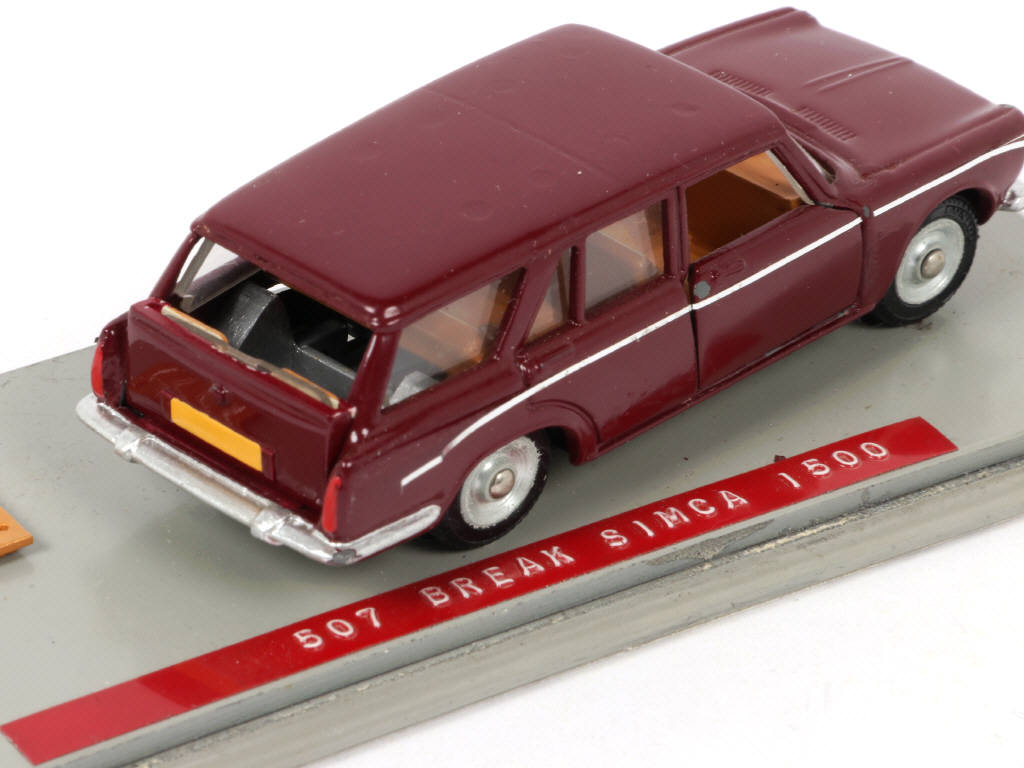 Lot 168 - DINKY TOYS (FRANCE) (1)