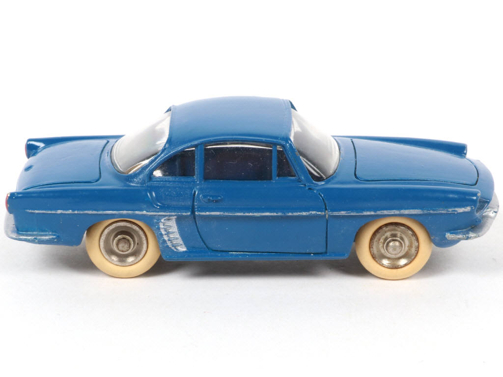Lot 274 - DINKY TOYS (FRANCE) (1)