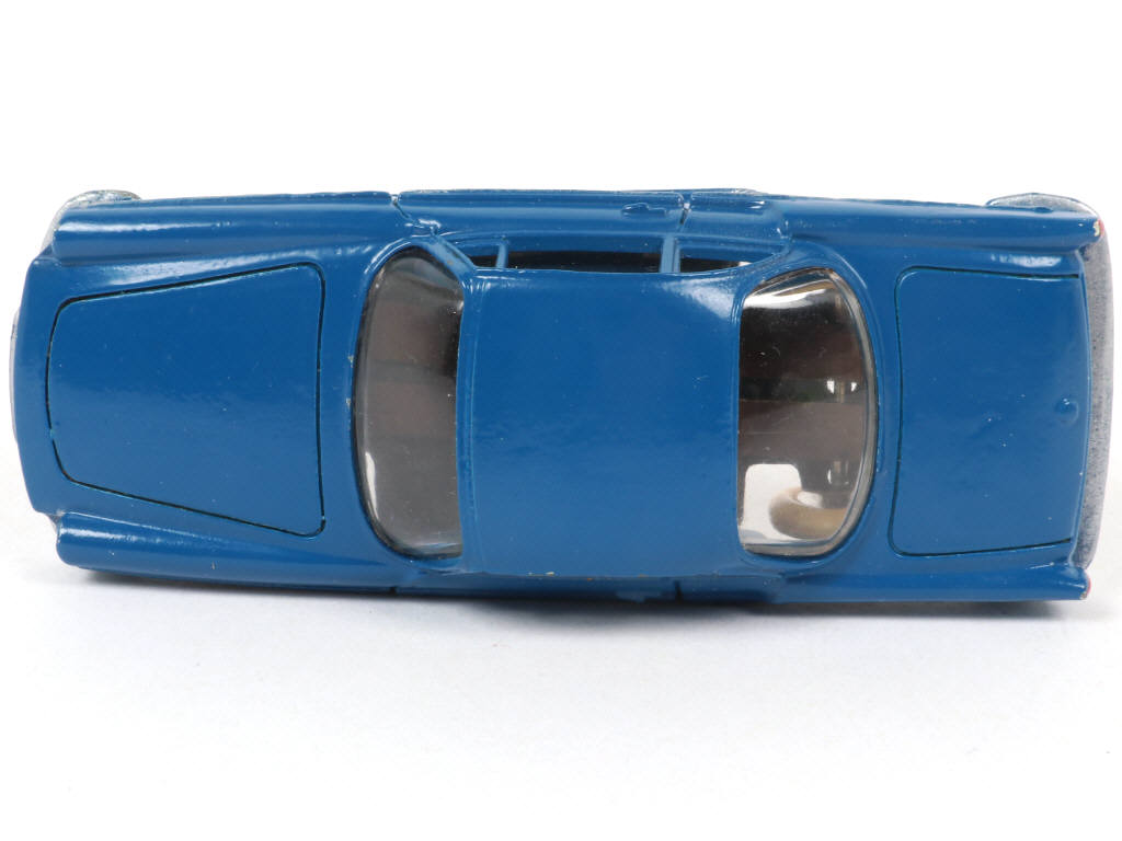 Lot 274 - DINKY TOYS (FRANCE) (1)