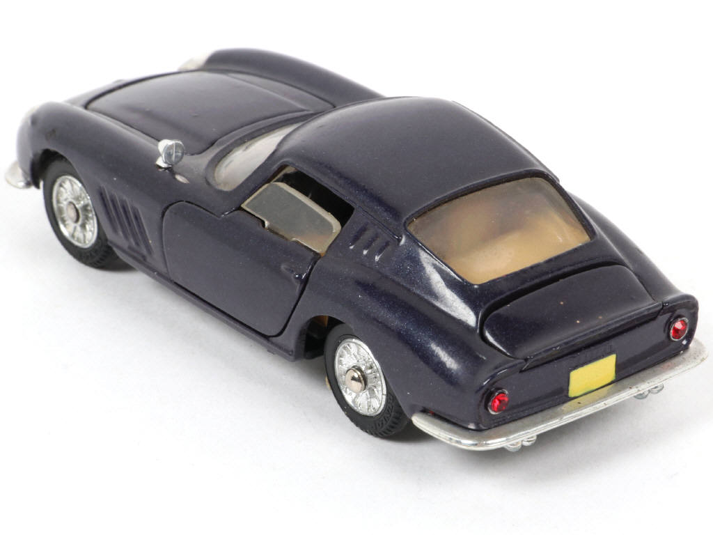 Lot 167 - DINKY TOYS (FRANCE) (1)