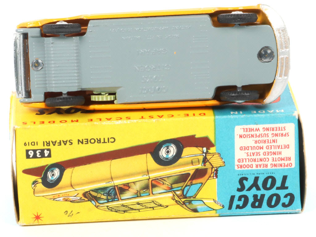 Lot 67 - CORGI TOYS (GB) (1)