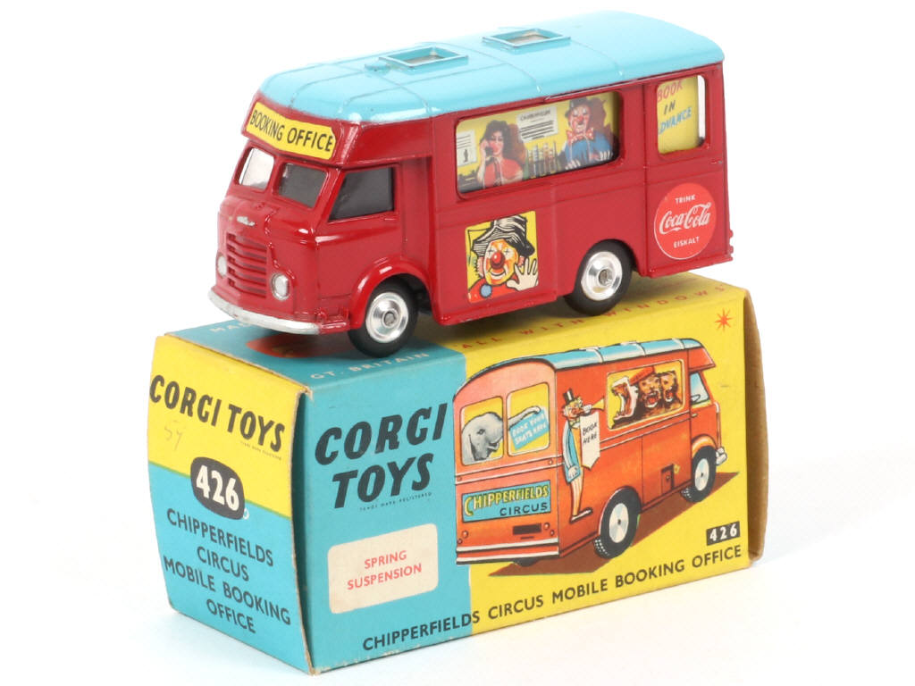 Lot 89 - CORGI TOYS (GB) (1)
